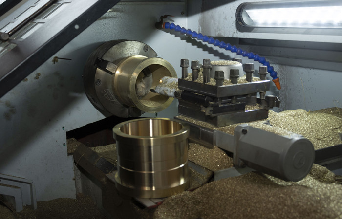 高(gao)速(su)鋼(gang)車(che)間一(yi)角